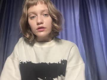 Molly_Poly Chaturbate stream image from November 12, 2025