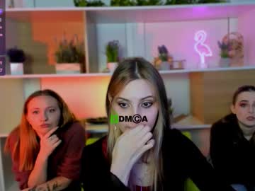 Adeli_Di Chaturbate stream image from November 12, 2025