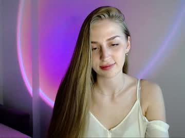 Jennyjansen Chaturbate stream image from November 12, 2025