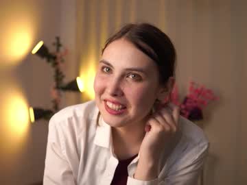 Monniewisener Chaturbate stream image from November 12, 2025