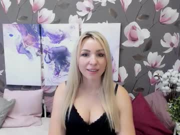 Moonlight_Emma Chaturbate stream image from November 12, 2025