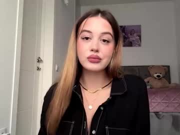 Shanicedonelly Chaturbate stream image from November 12, 2025