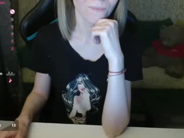 Angelcute32 Chaturbate stream image from November 12, 2025