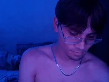 Alexwhitexx Chaturbate stream image from November 12, 2025
