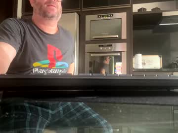 Casalcvrb Chaturbate stream image from November 12, 2025