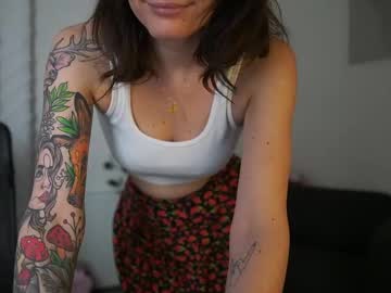 Cute_Ruth Chaturbate stream image from November 12, 2025