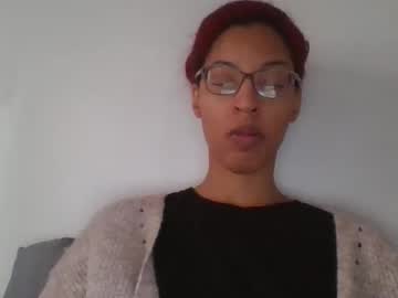 Queenlavish Chaturbate stream image from November 12, 2025