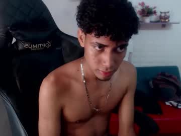 Leam_1 Chaturbate stream image from November 12, 2025