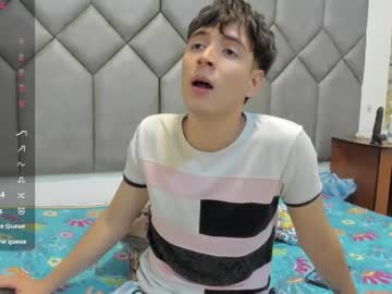 Lyon_Hot10 Chaturbate stream image from November 12, 2025