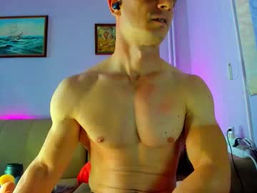 Shestifold_ Chaturbate stream image from November 12, 2025