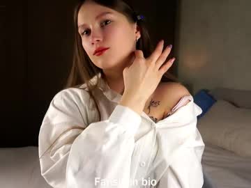 Emmyleri Chaturbate stream image from November 13, 2025