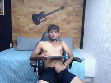 Derek_Santos Chaturbate stream image from November 13, 2025