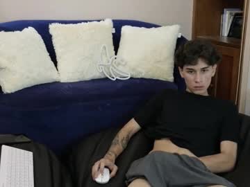 Derekswan Chaturbate stream image from November 13, 2025