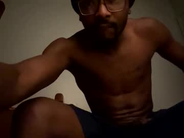 Lilmommie0420 Chaturbate stream image from November 13, 2025