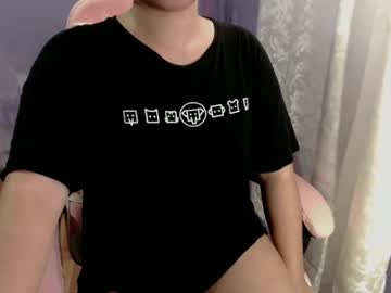 Urwildslutty17 Chaturbate stream image from November 13, 2025