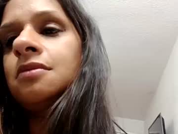 Cjtovar90 Chaturbate stream image from November 13, 2025