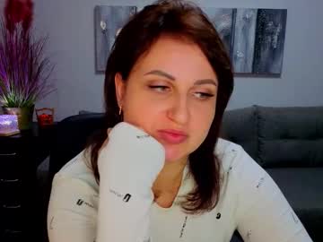 Helen_Rossi Chaturbate stream image from November 13, 2025
