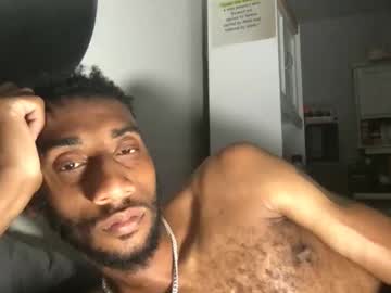 Longd2526 Chaturbate stream image from November 13, 2025
