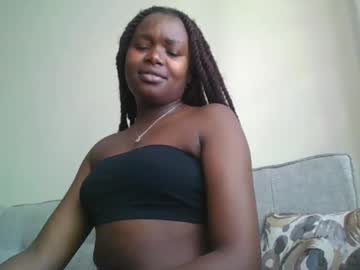 Lavycaramel Chaturbate stream image from November 13, 2025