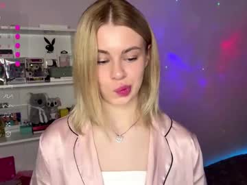 Lil_Elisa Chaturbate stream image from November 13, 2025
