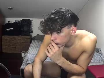 Giovyyx Chaturbate stream image from November 13, 2025