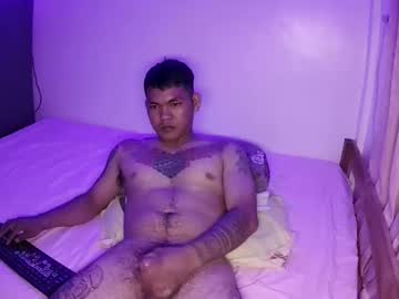 Hugecock_Jr Chaturbate stream image from November 13, 2025