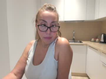 8ciara Chaturbate stream image from November 13, 2025