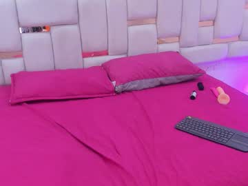 Alessiabigass Chaturbate stream image from November 13, 2025