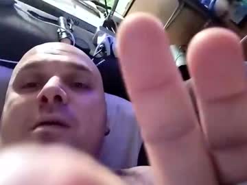 Chubbyissy Chaturbate stream image from November 13, 2025