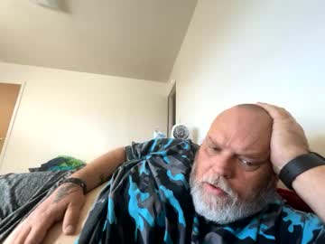 Chubbyluvr42 Chaturbate stream image from November 13, 2025