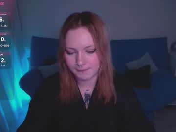Auroramour Chaturbate stream image from November 13, 2025
