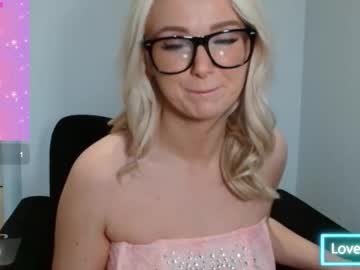 Chelseablondeuk Chaturbate stream image from November 13, 2025