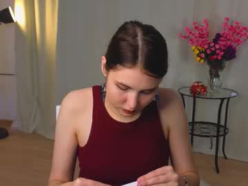 Monniewisener Chaturbate stream image from November 13, 2025