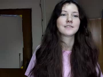 Emmabracco Chaturbate stream image from November 13, 2025