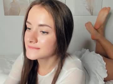 Roxstart Chaturbate stream image from November 13, 2025