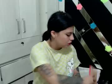 Daphne877046 Chaturbate stream image from November 13, 2025