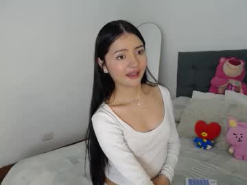 Emilyy_Moonn Chaturbate stream image from November 13, 2025
