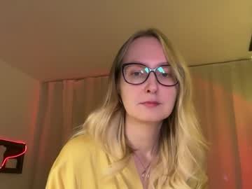 Kirafatex Chaturbate stream image from November 13, 2025
