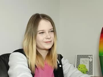 Lydiasunny Chaturbate stream image from November 13, 2025