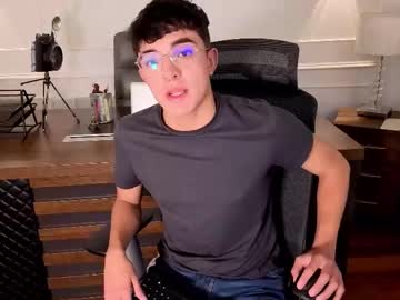 Sayronvg Chaturbate stream image from November 13, 2025