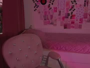 Iwi_Wi_Wi Chaturbate stream image from November 13, 2025