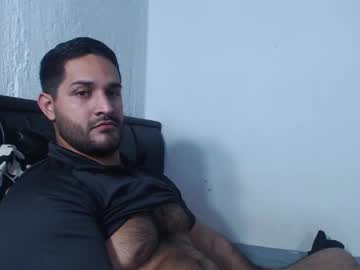 Alonxoo Chaturbate stream image from November 13, 2025