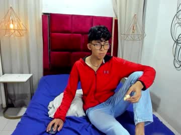 Valentino_Lux Chaturbate stream image from November 14, 2025