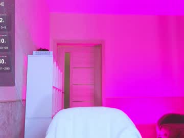 Villuuvargas Chaturbate stream image from November 14, 2025