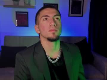 Aresmassimox Chaturbate stream image from November 14, 2025