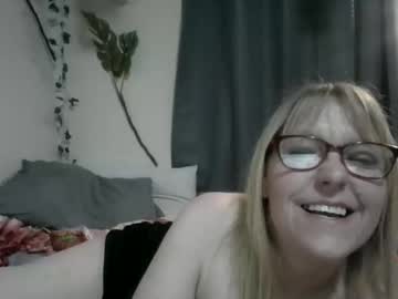 Whatthefrick0355 Chaturbate stream image from November 14, 2025