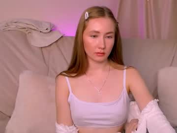 Ellycolins Chaturbate stream image from November 14, 2025