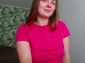 Oliviashiny Chaturbate stream image from November 14, 2025