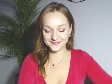 Alicialux Chaturbate stream image from November 14, 2025