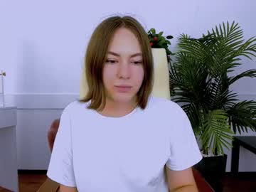 Elma_Lily Chaturbate stream image from November 14, 2025